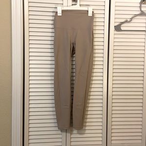 Paragon workout leggings sized small